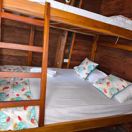Hostal Velero Relax Guachaca Exterior foto